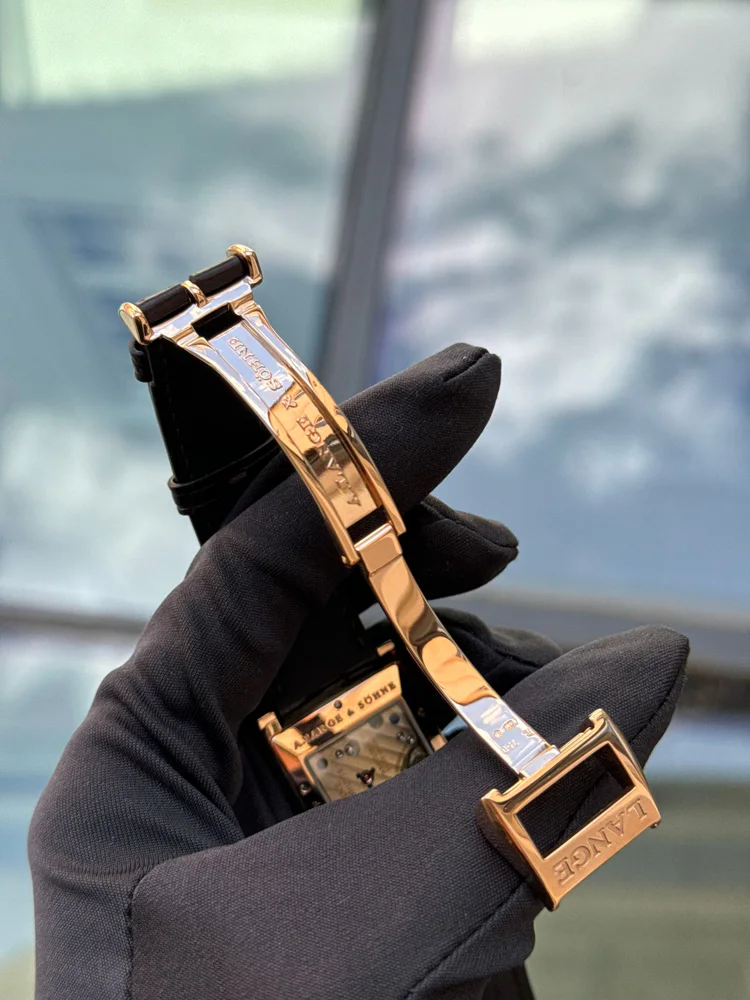 A. Lange & Söhne Cabaret 107.032